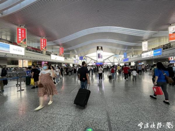 "一票难求"或将再现!五一假期火车票明起开售,这些问题需要注意 "一票难求"或将再现!五一假期火车票明起开售,这些问题需要注意