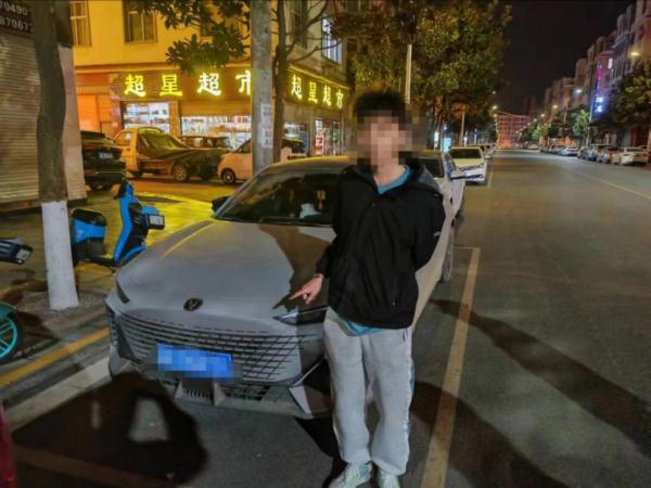警方提醒：涉黄“小卡片”上的二维码不能扫！