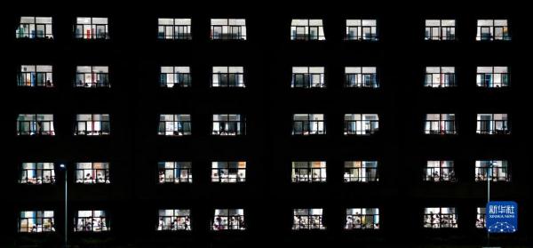 兄弟，让我背你上大学