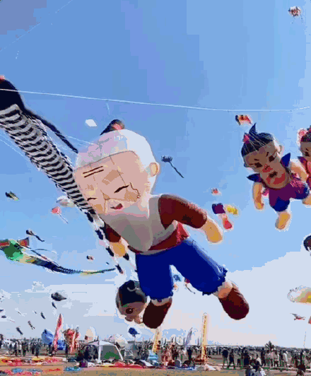 山东175米长龙头蜈蚣风筝飞上天