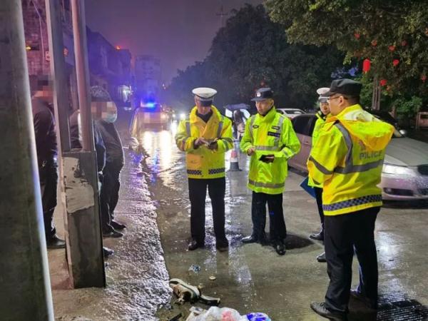 一家三口被撞飞！交警调查发现，事情并不简单……
