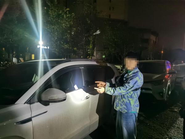 警方提醒：涉黄“小卡片”上的二维码不能扫！
