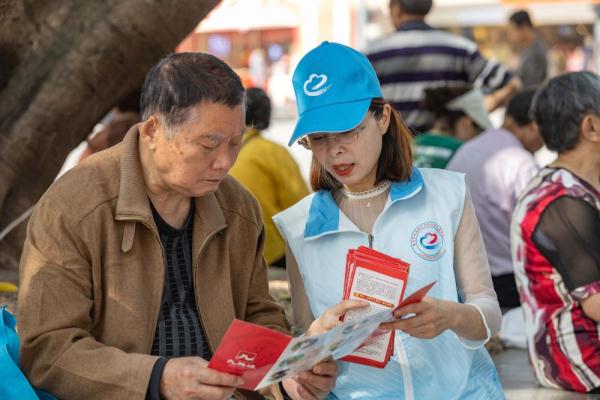 重庆九龙坡：国家安全教育宣传进商圈