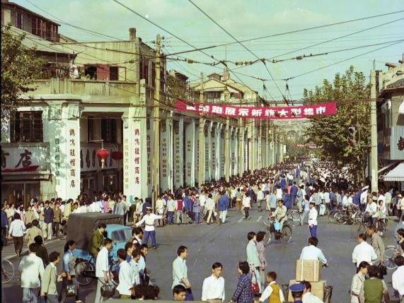 【记忆】金陵东路的骑楼往事 ：骑楼街风貌与演变