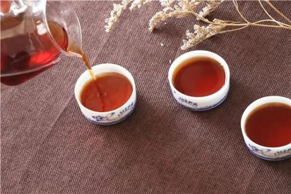 突然钻心痛,男子被紧急送医!元凶竟是每天喝的这杯茶? 突然钻心痛,男子被紧急送医!元凶竟是每天喝的这杯茶?