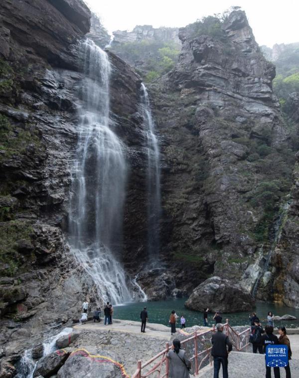 江西:春和景明引游人 江西:春和景明引游人