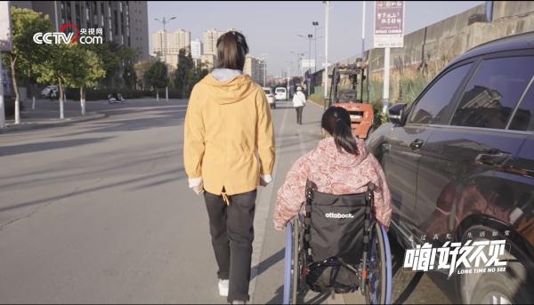 “篮球女孩”长大了！她现在的目标是……