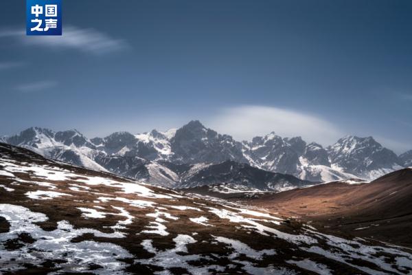 壮阔！汉、明长城在这里相会，绵延至雪山之巅