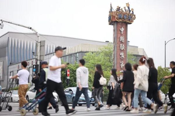 杭州开始“反直播”？只是一场误读