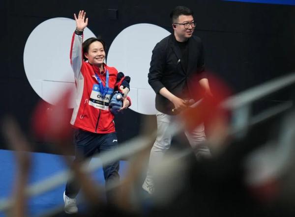 祝贺!海南姑娘陈艺文跳水世界杯获两金 祝贺!海南姑娘陈艺文跳水世界杯获两金