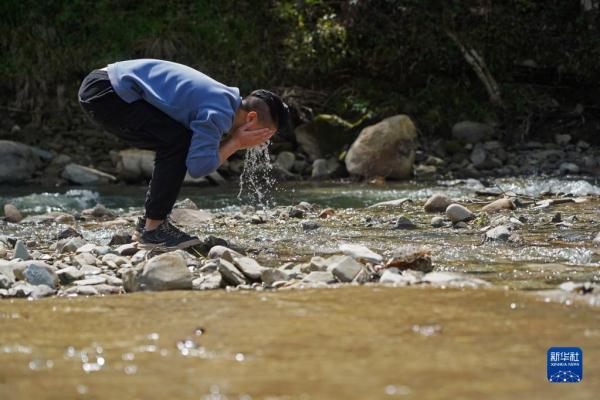 四季中国丨港背村的“新田园梦”