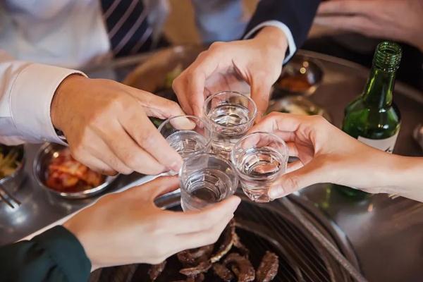 酒精进入人体的12小时，都发生了什么？