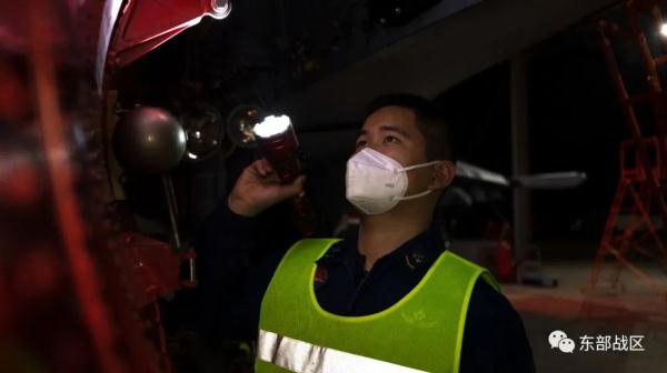 星夜出击！空军航空兵，时刻准备战斗