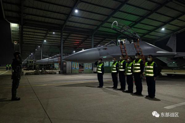 星夜出击！空军航空兵，时刻准备战斗