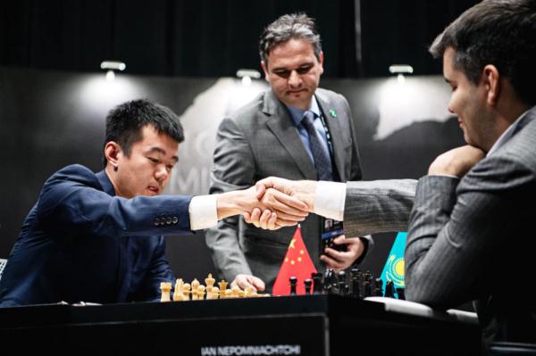 2023国象世界冠军赛:丁立人第六轮力克涅波姆尼亚奇扳平比分 2023国象世界冠军赛:丁立人第六轮力克涅波姆尼亚奇扳平比分