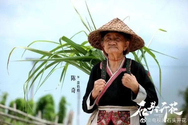 上海人都认识，94岁“国民奶奶”获奖！她塑造的多个角色实在太经典