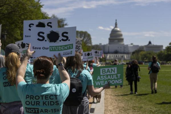 聚焦|华盛顿举行控枪游行 聚焦|华盛顿举行控枪游行