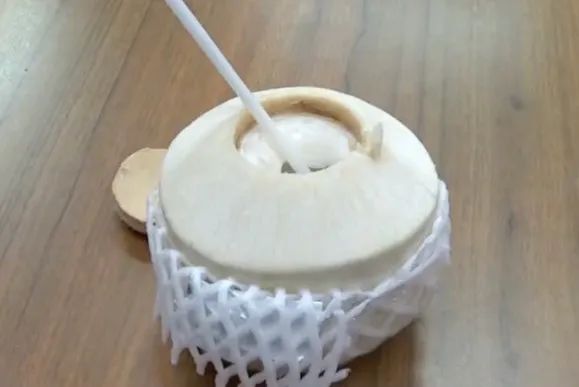 广东人注意！这种椰子水千万别乱喝，有人已进急诊