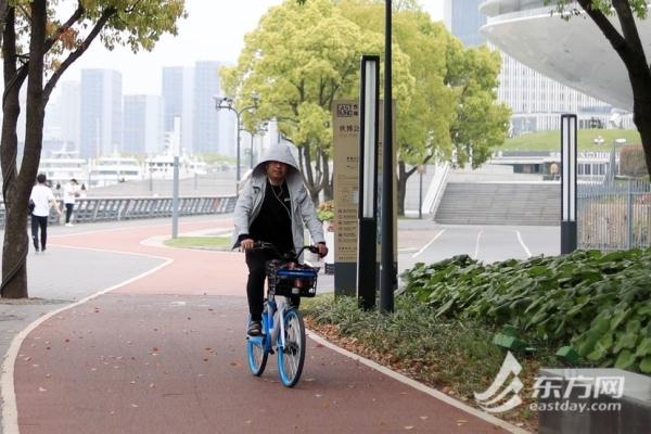 上海今年首个30℃诞生！傍晚就转雨，雨势明显，谨防强对流天气