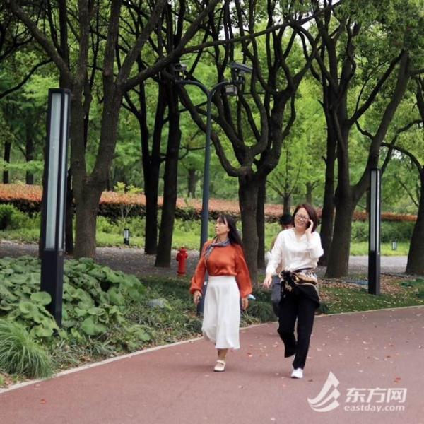 上海今年首个30℃诞生！傍晚就转雨，雨势明显，谨防强对流天气