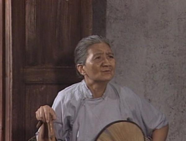 94岁“国民奶奶”，获白玉兰戏剧奖特殊贡献奖