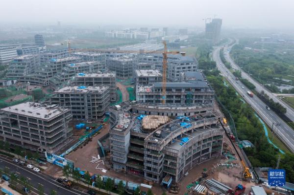 浙江金华：百亿级项目助力金义新区新能源产业链建设