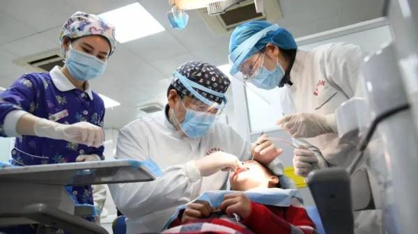 即将落地！广东种植牙采集“打五折”，平均中选价格降至900余元