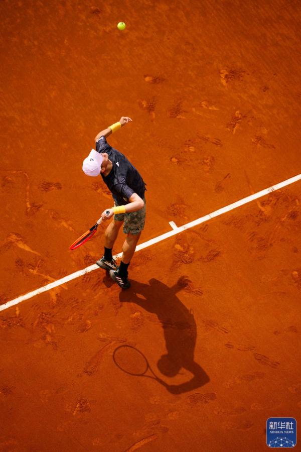 巴塞罗那网球公开赛吴易昺止步首轮