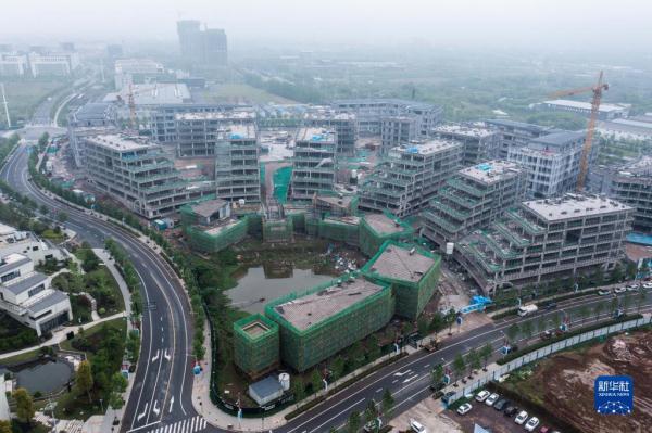 浙江金华：百亿级项目助力金义新区新能源产业链建设