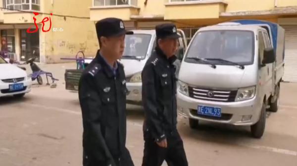 出生十多天的男婴被遗弃街头，现场曾有一男子出现，全城寻人！