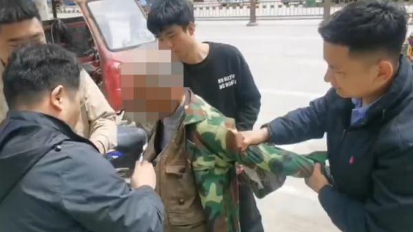 警方破获32年前特大杀人案:男子杀害4人潜逃 警方破获32年前特大杀人案:男子杀害4人潜逃