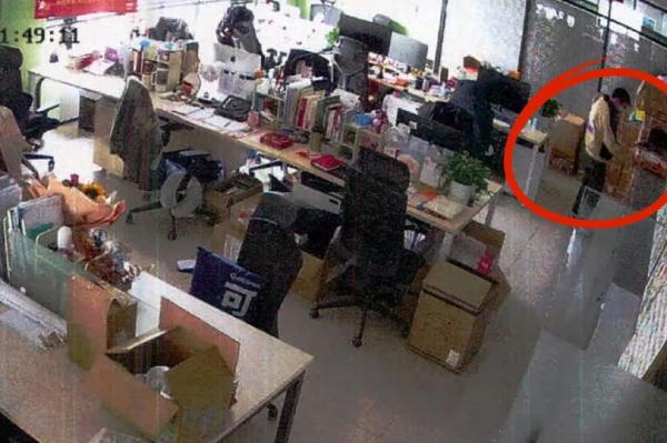 离职后又“光顾”老东家,居然是为了... 离职后又“光顾”老东家,居然是为了...