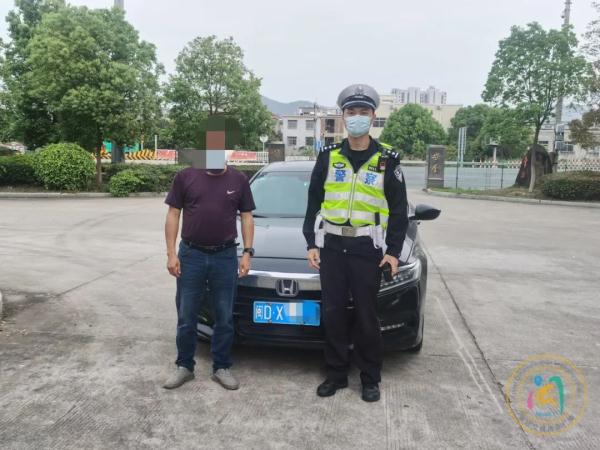 在高速路“恶意别车”？民警一查发现……