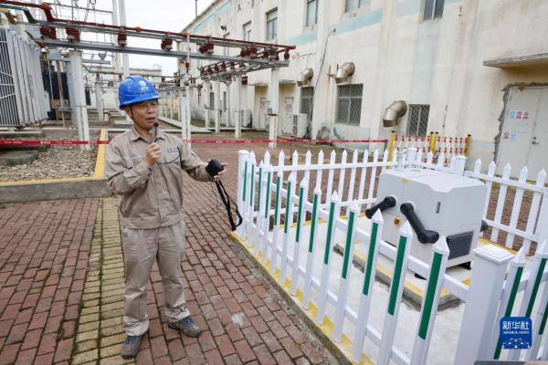 无人机远程自主巡检守护电网安全