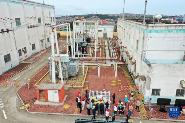 无人机远程自主巡检守护电网安全