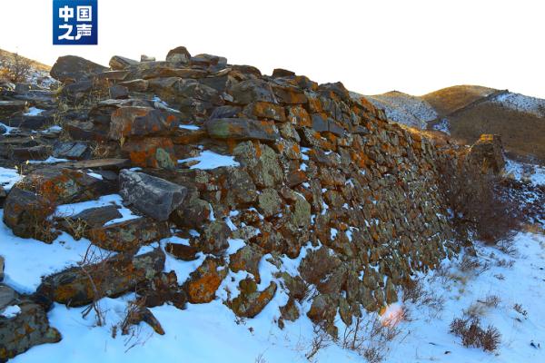 板岩也能垒长城？这段“秦始皇长城”在这里→