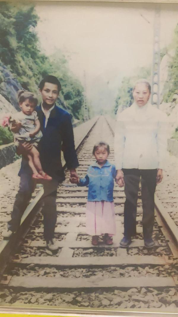 5岁女孩被拐26年,找到家时父母已不在…… 5岁女孩被拐26年,找到家时父母已不在……