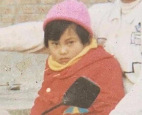 5岁女孩被拐26年,找到家时父母已不在…… 5岁女孩被拐26年,找到家时父母已不在……