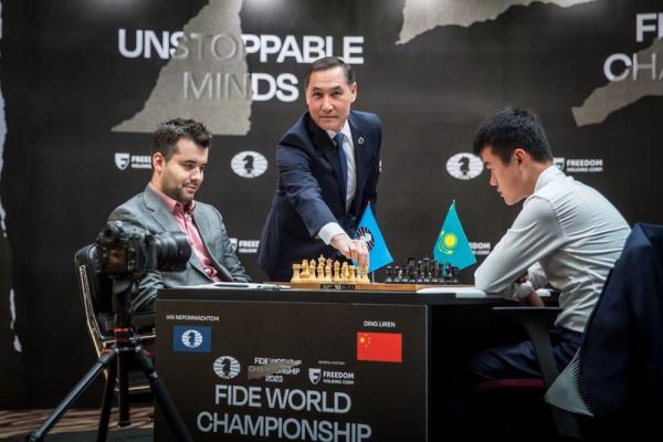 2023国象世界冠军赛：丁立人、涅波第九轮鏖战近6小时握手言和