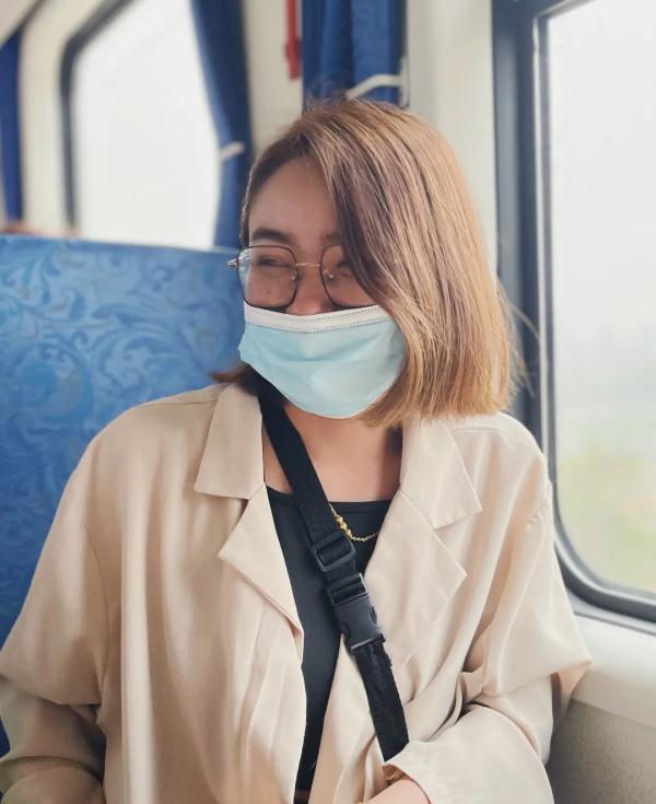 在老挝坐火车通勤，是什么体验？