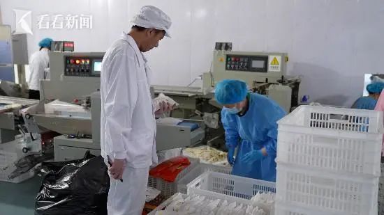 淄博烧烤小饼遭疯抢 老板忙到暴瘦20斤 淄博烧烤小饼遭疯抢 老板忙到暴瘦20斤