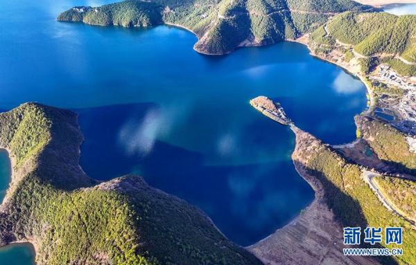 “飞阅”泸沽湖 一池琉璃如诗如画