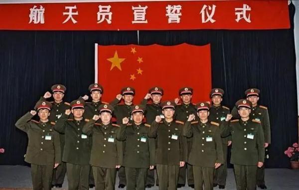 直到退役也未曾飞天！航天英雄该有他们的名字