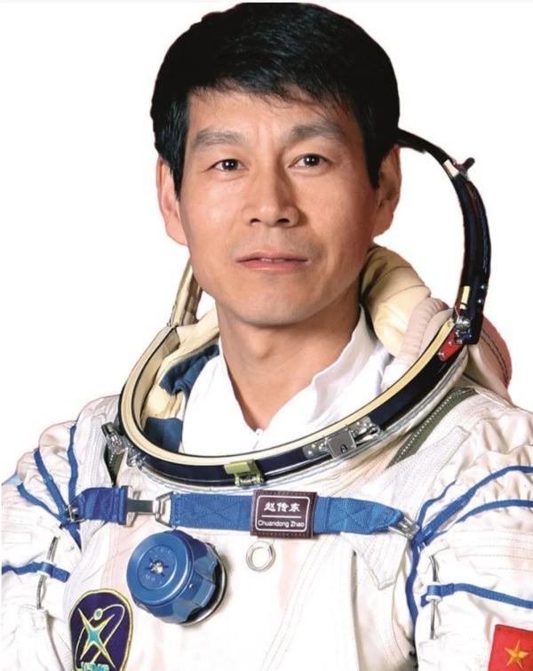 直到退役也未曾飞天！航天英雄该有他们的名字