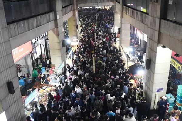 这些地方的夜市再度爆火，你去过几家？