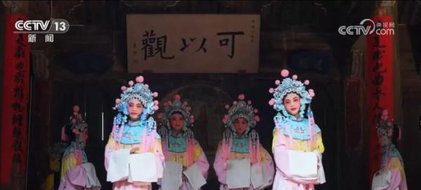 抬阁、舞狮、虾灯……浙江建德千年古镇上演非遗表演