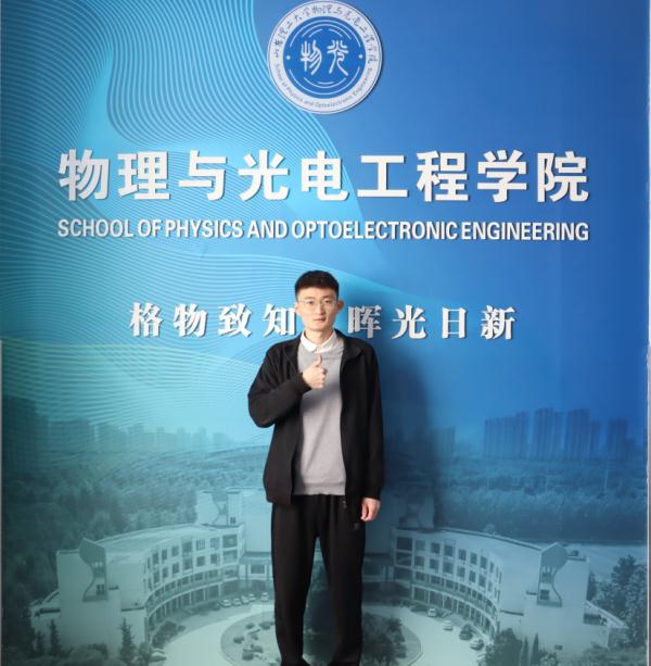 厉害了!“学霸”情侣同年同月同日生,双双被中科院录取 厉害了!“学霸”情侣同年同月同日生,双双被中科院录取