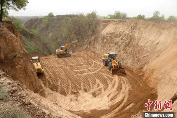 甘肃西峰6年保塬面150余平方公里 筑生态屏障引民众点赞 甘肃西峰6年保塬面150余平方公里 筑生态屏障引民众点赞