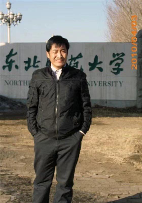 点赞！大庆51岁大叔考研上岸！网友：自愧不如～