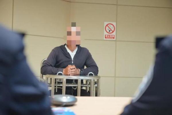 “22年来，我每天都在悔恨中度过…”故意杀人潜逃国外，三代刑警接力破案！
